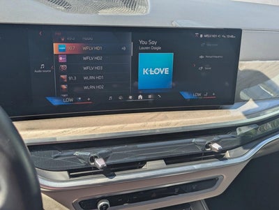 2025 BMW X7 xDrive40i Sports Activity Vehicle