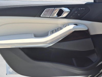 2026 BMW X7 xDrive40i Sports Activity Vehicle