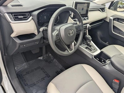2023 Toyota RAV4 XLE Premium FWD (Natl)