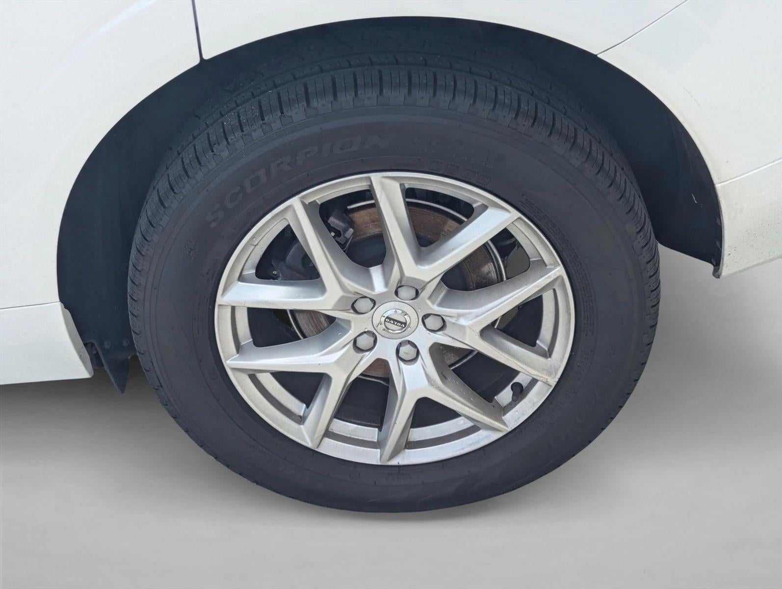 2019 Volvo XC60 T5 FWD Momentum