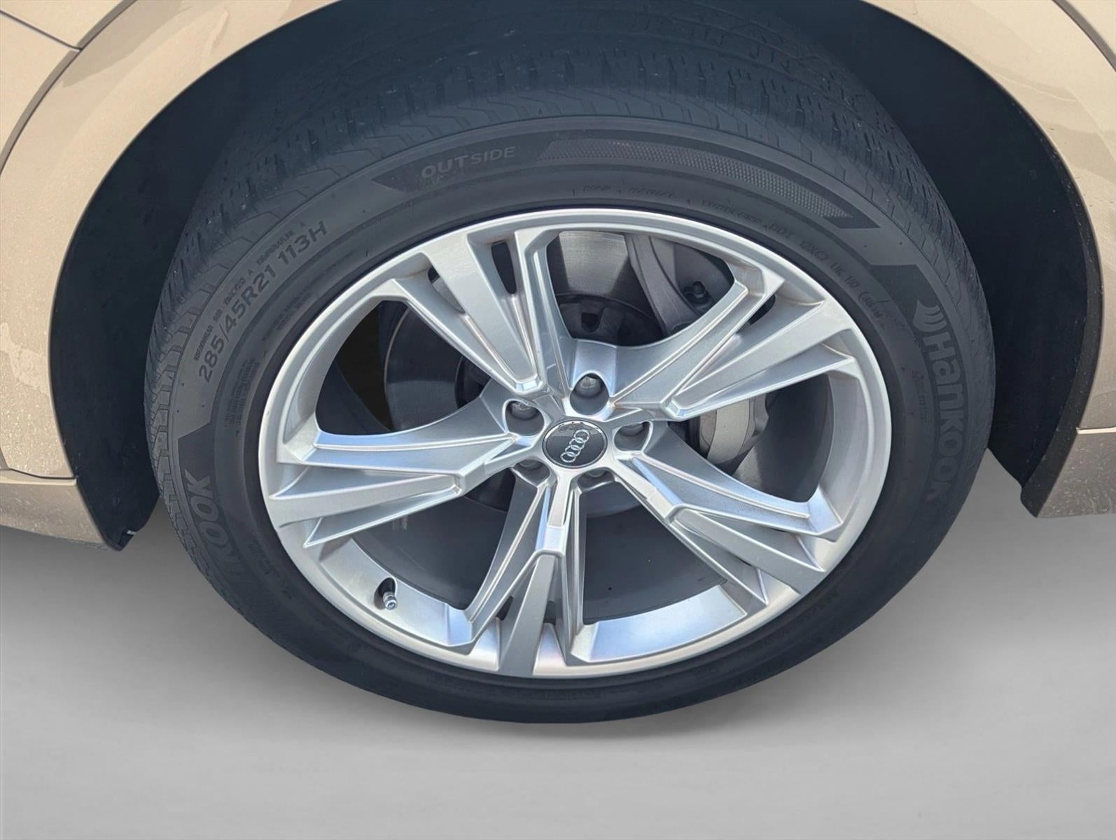 2019 Audi Q8 Premium Plus 55 TFSI quattro