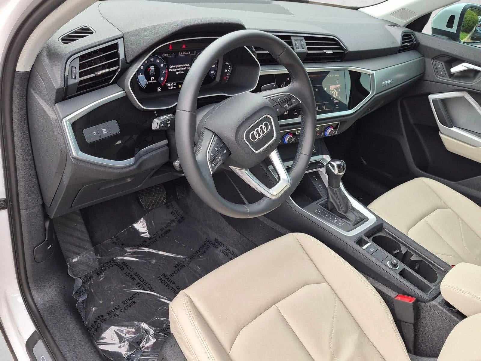 2023 Audi Q3 S line Premium 45 TFSI quattro
