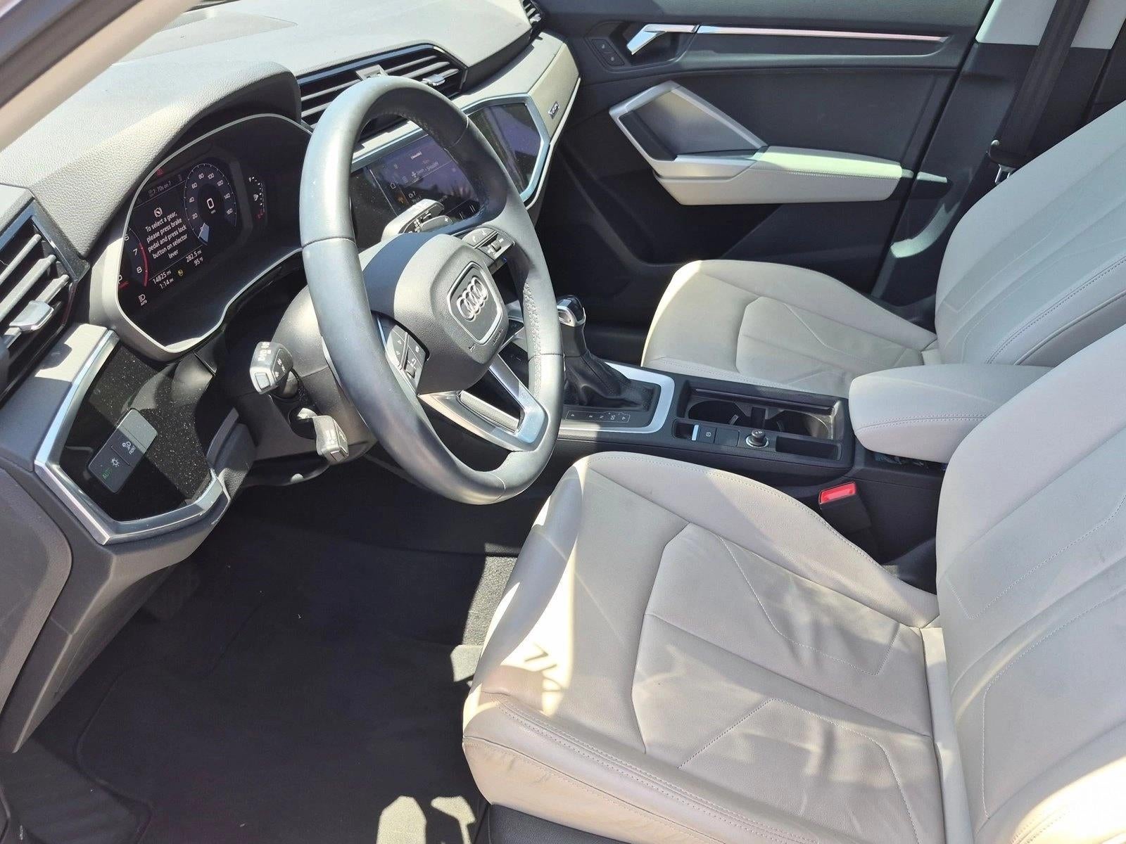 2023 Audi Q3 S line Premium 45 TFSI quattro