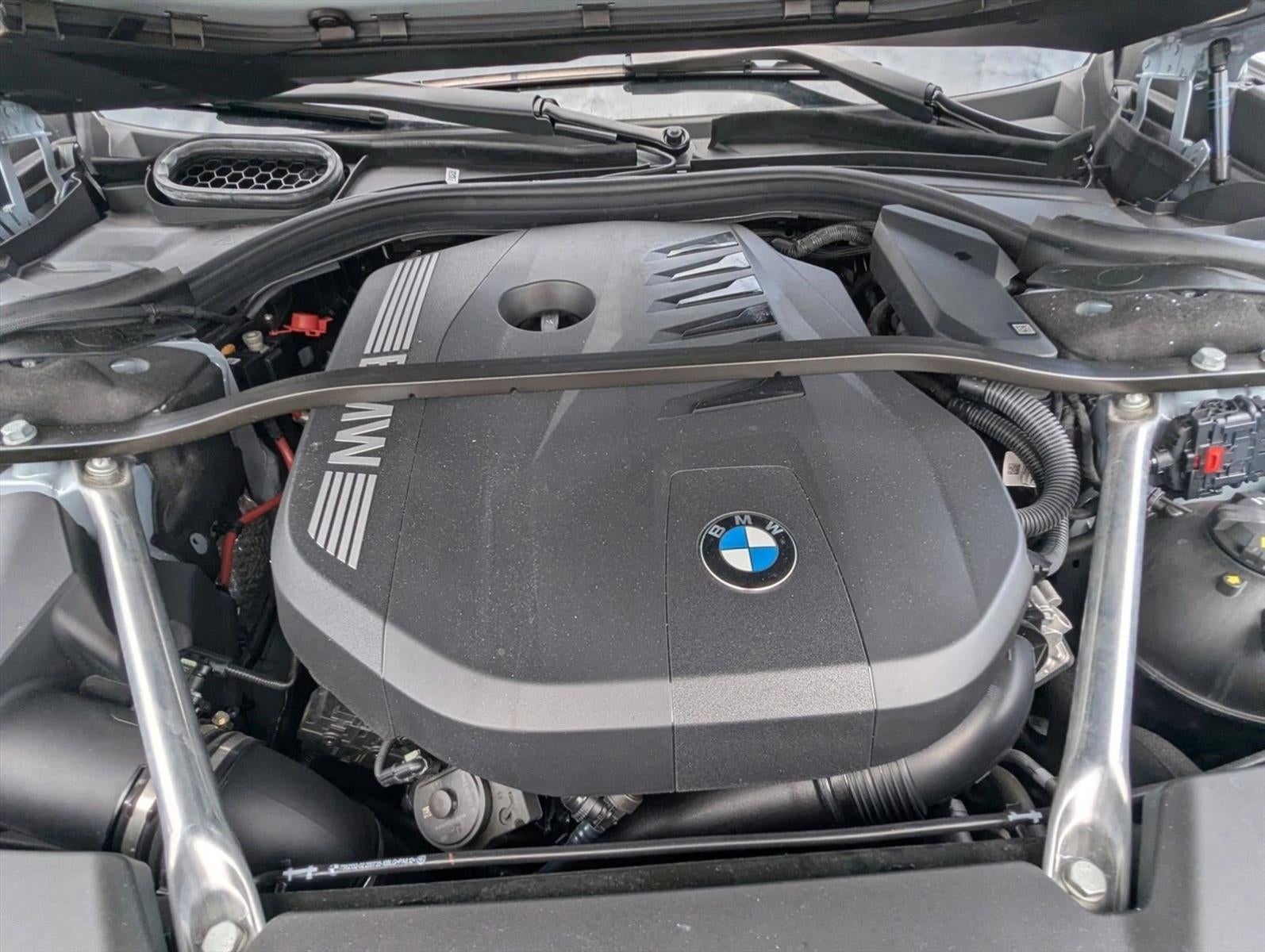 2023 BMW 740i Sedan