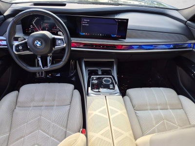 2023 BMW 740i Sedan