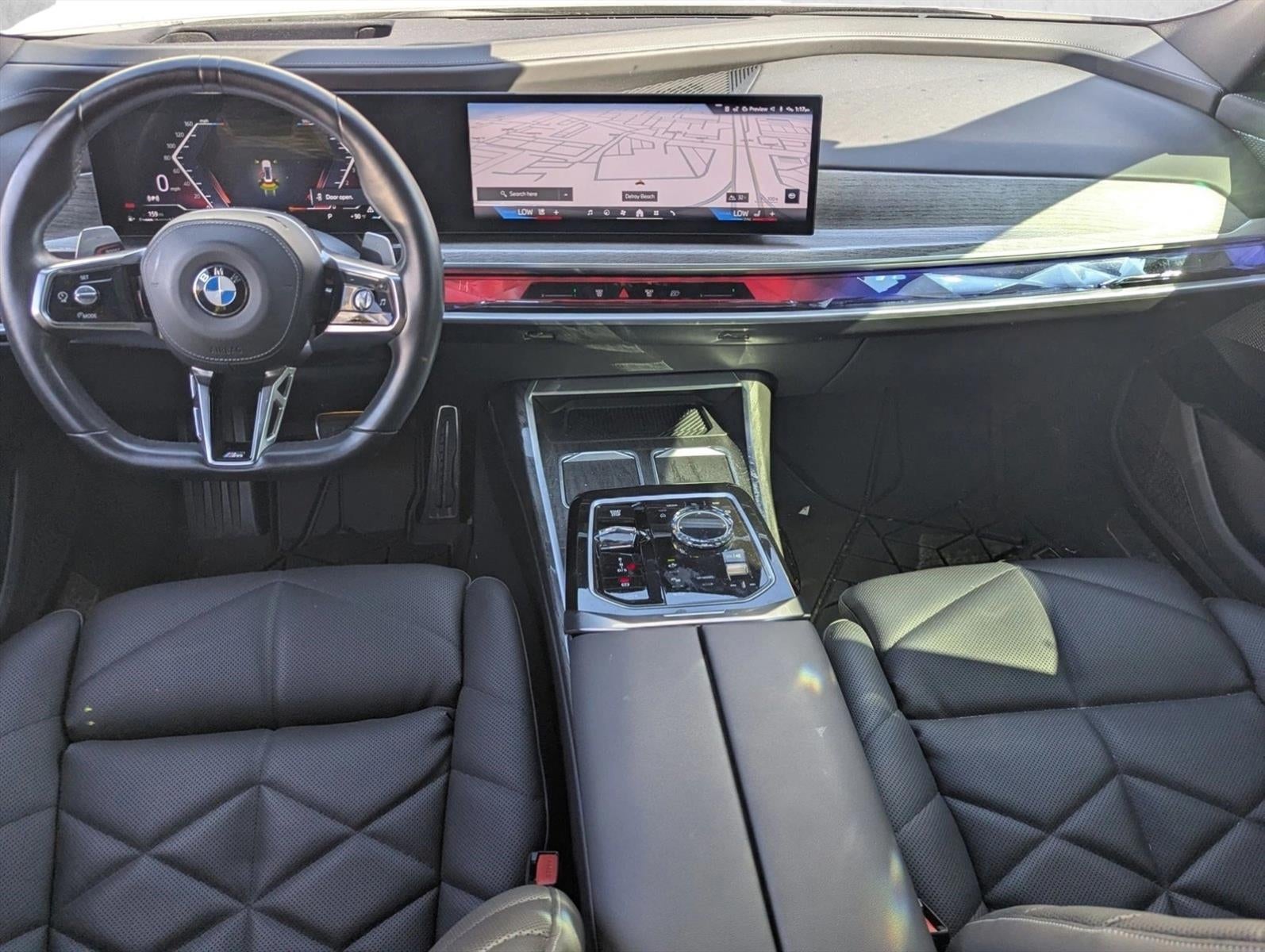 2025 BMW 740i Sedan