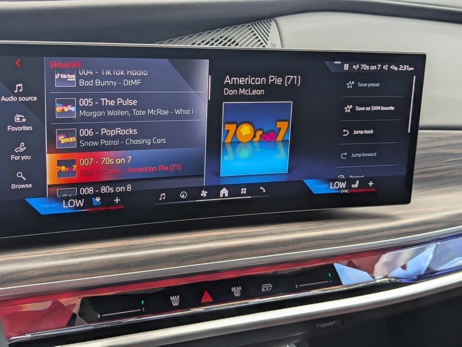 2023 BMW 760i xDrive Sedan