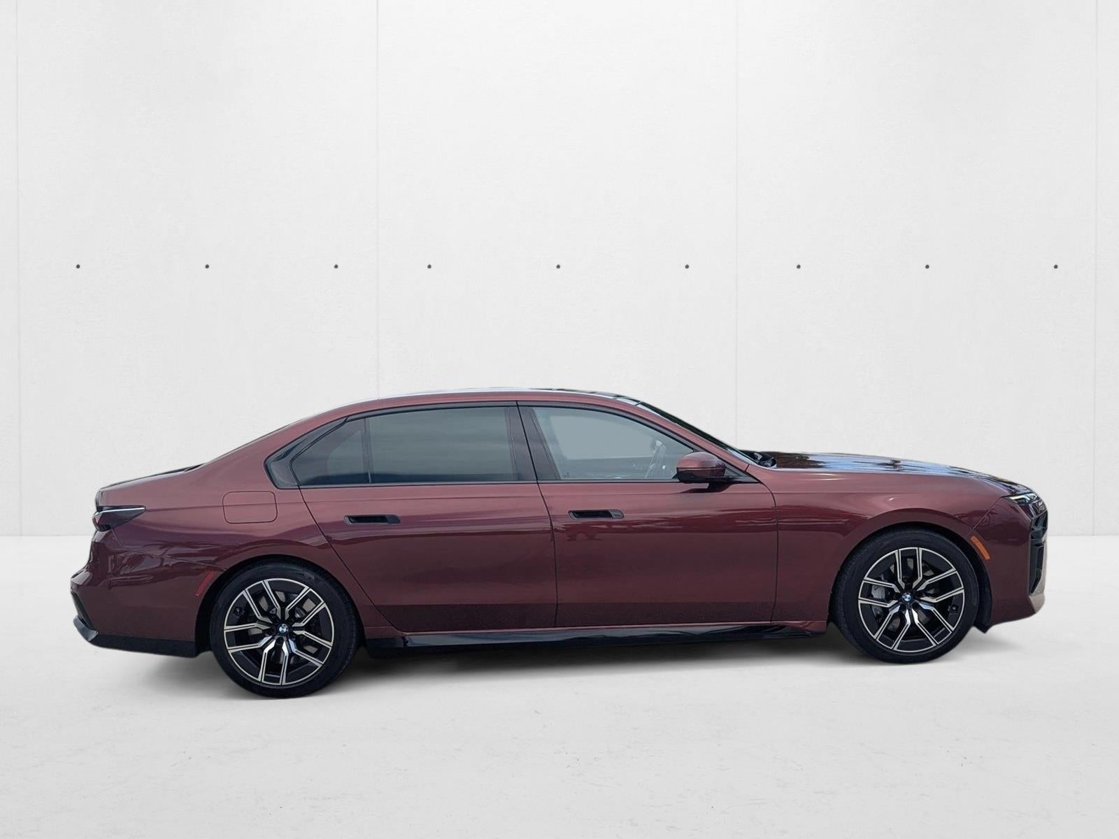 2023 BMW 760i xDrive Sedan