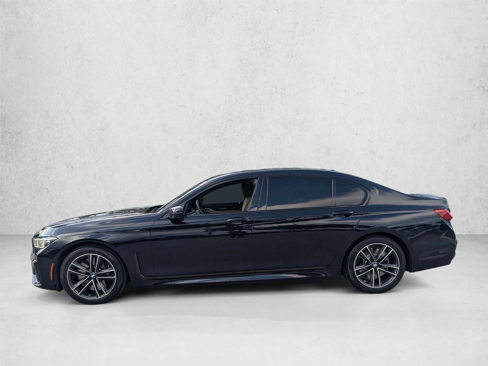 2022 BMW 740i xDrive Sedan