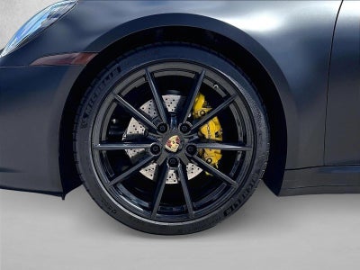 2024 Porsche 911 Carrera 4 Coupe