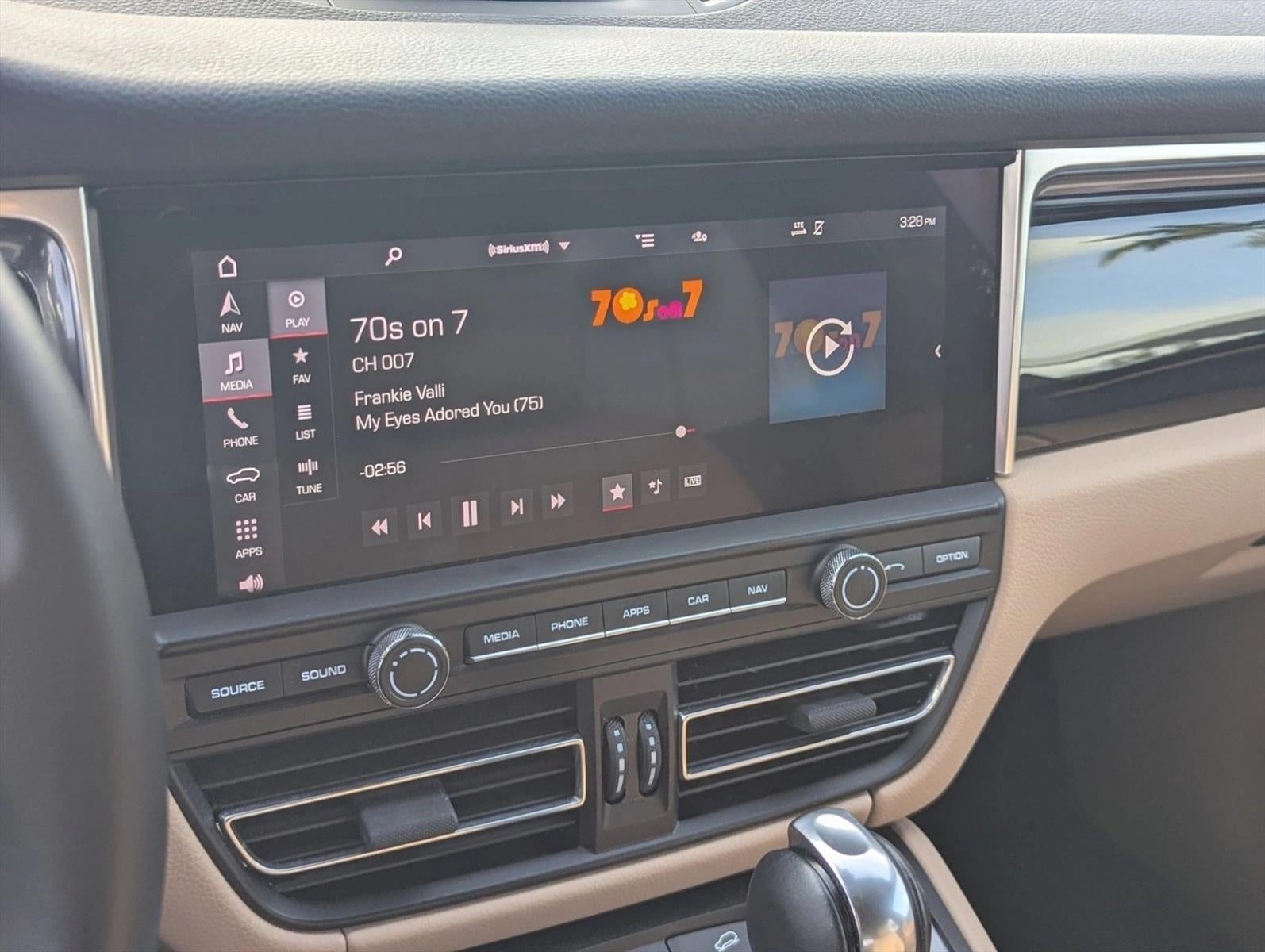 2020 Porsche Macan AWD