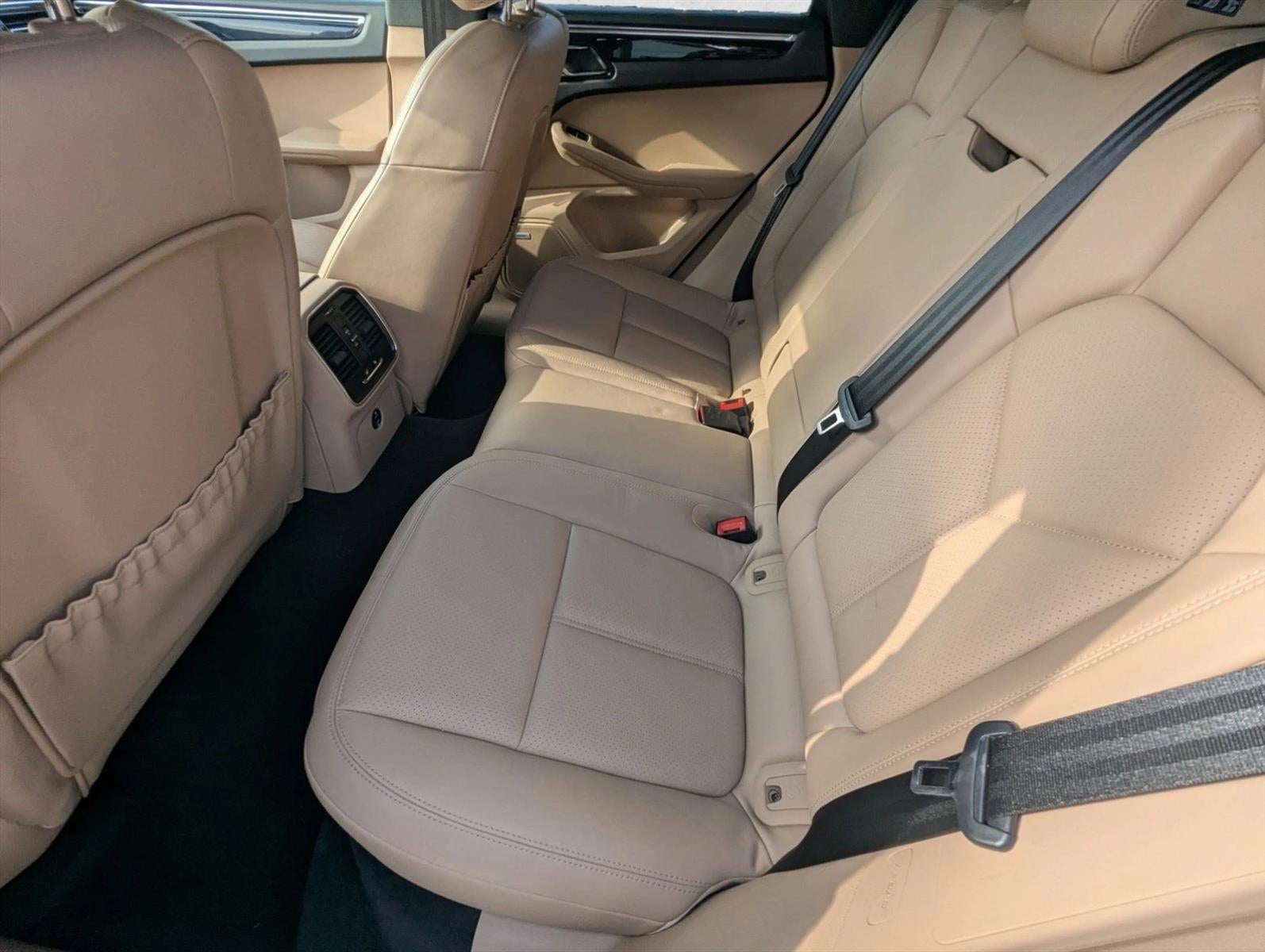 2020 Porsche Macan AWD