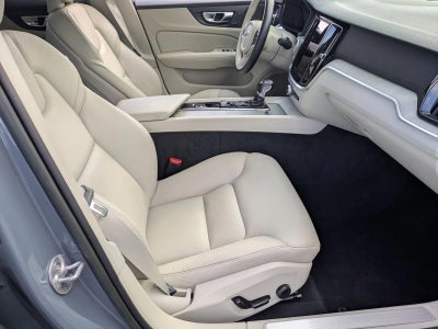 2022 Volvo V60 Cross Country T5 AWD