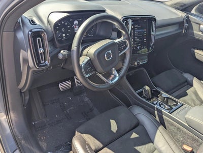 2021 Volvo XC40 T5 AWD R-Design
