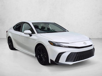 2025 Toyota Camry SE (Natl)