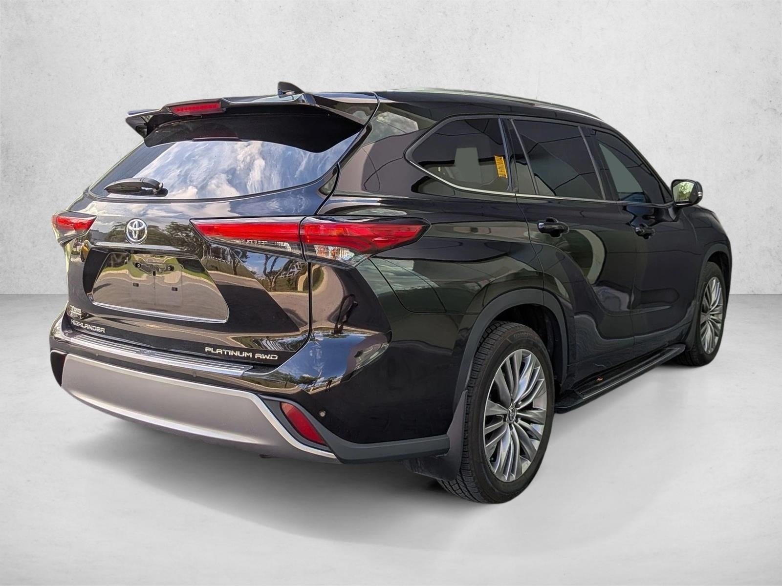 2021 Toyota Highlander Platinum AWD (Natl)