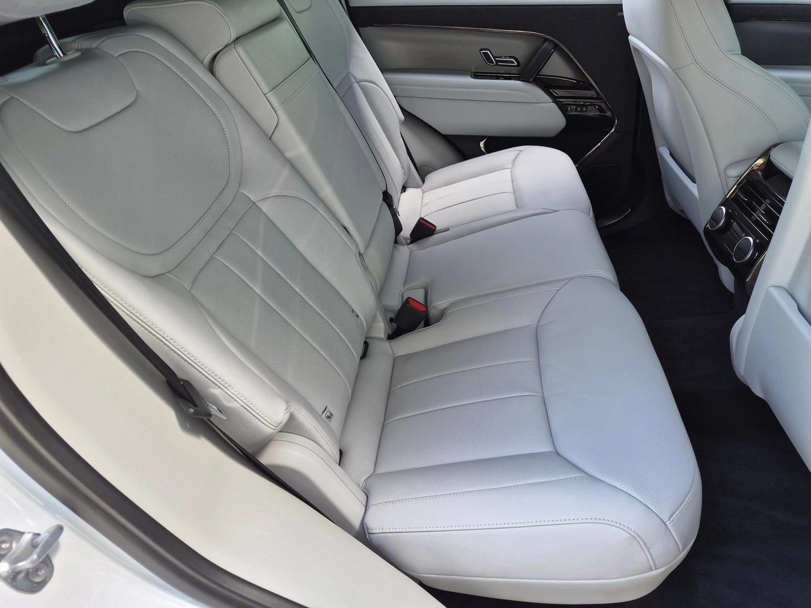 2026 Land Rover Range Rover Sport P360 SE