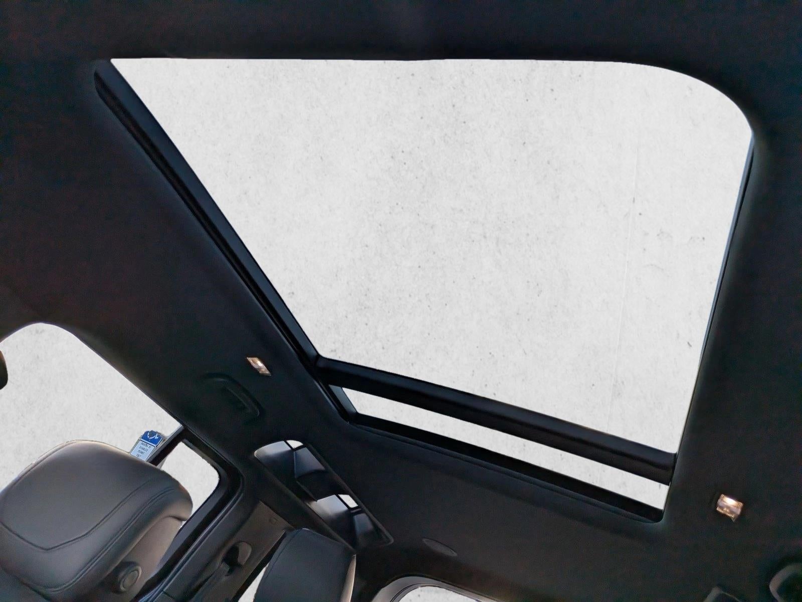 2023 Land Rover Defender 110 X-Dynamic SE AWD