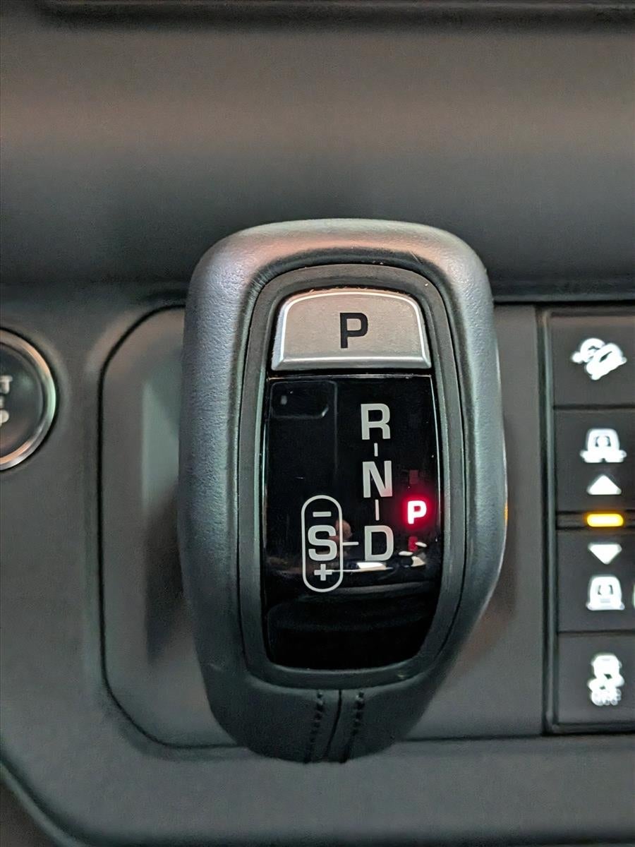 2023 Land Rover Defender 110 X-Dynamic SE AWD