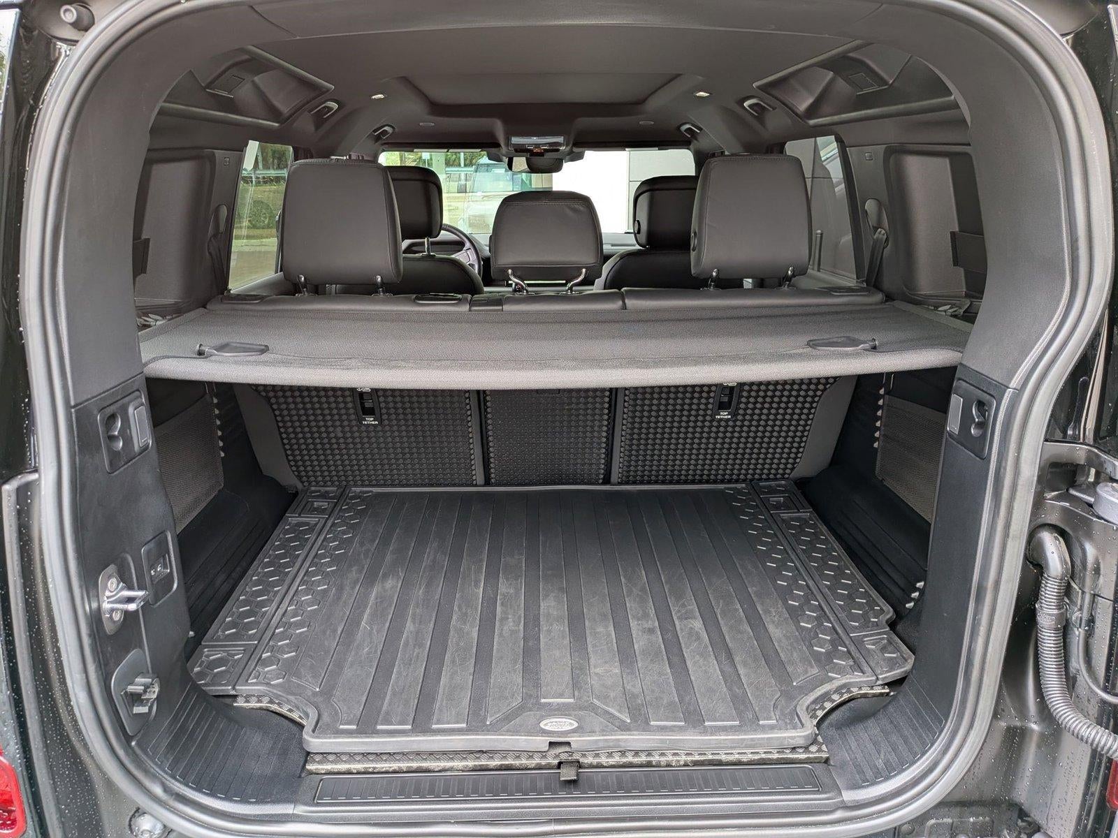 2023 Land Rover Defender 110 X-Dynamic SE AWD