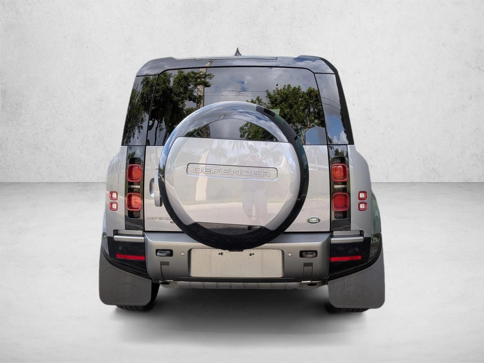 2023 Land Rover Defender 110 X-Dynamic SE AWD