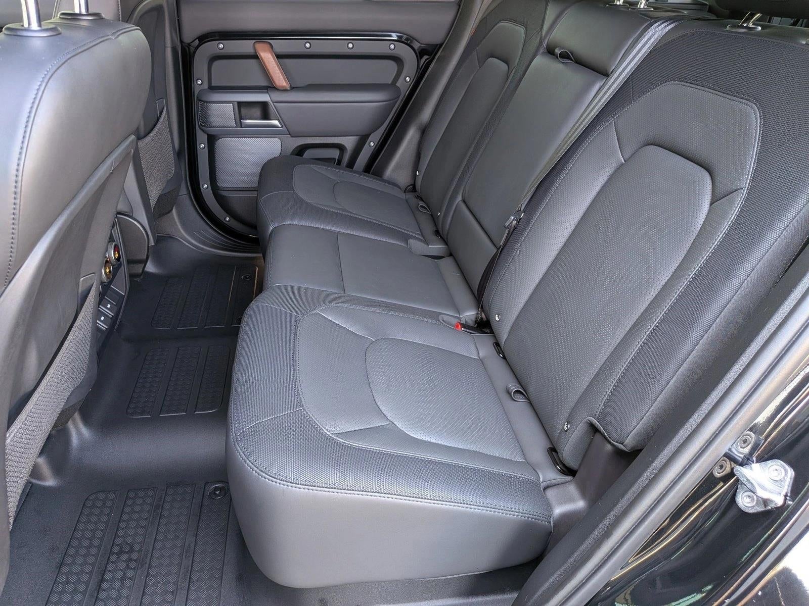 2023 Land Rover Defender 110 X-Dynamic SE AWD