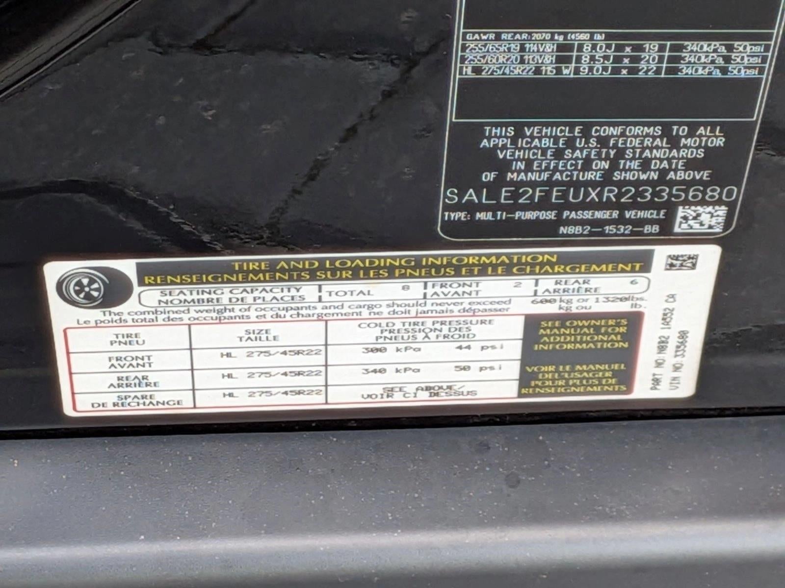 2024 Land Rover Defender 130 P400 X-Dynamic SE
