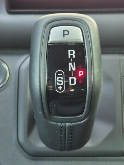 2025 Land Rover Defender 130 P400 X-Dynamic SE