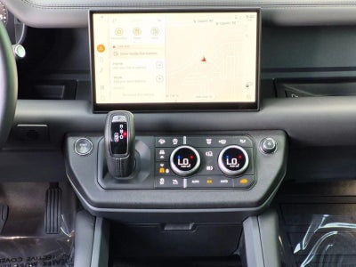 2025 Land Rover Defender 130 P400 X-Dynamic SE