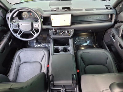 2025 Land Rover Defender 130 P400 X-Dynamic SE