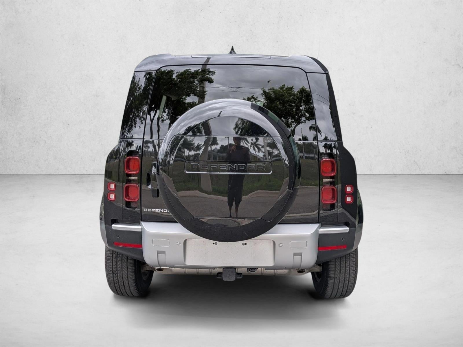 2024 Land Rover Defender 110 P300 S