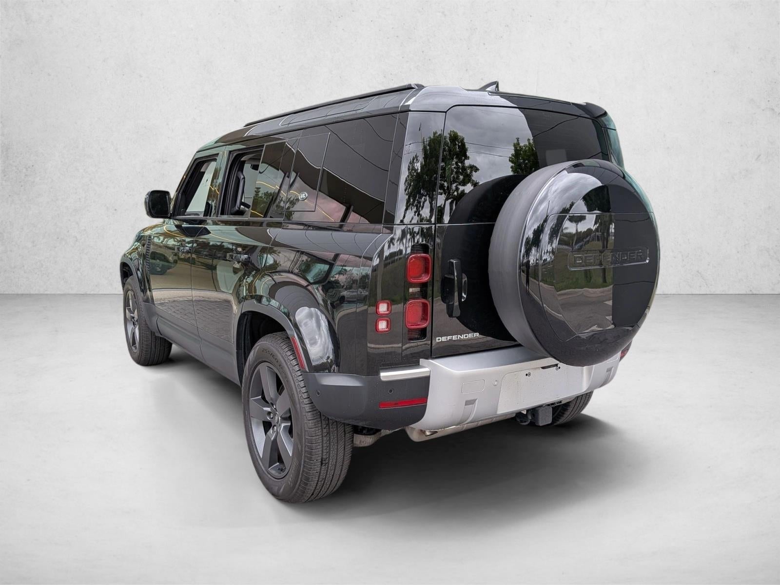 2024 Land Rover Defender 110 P300 S