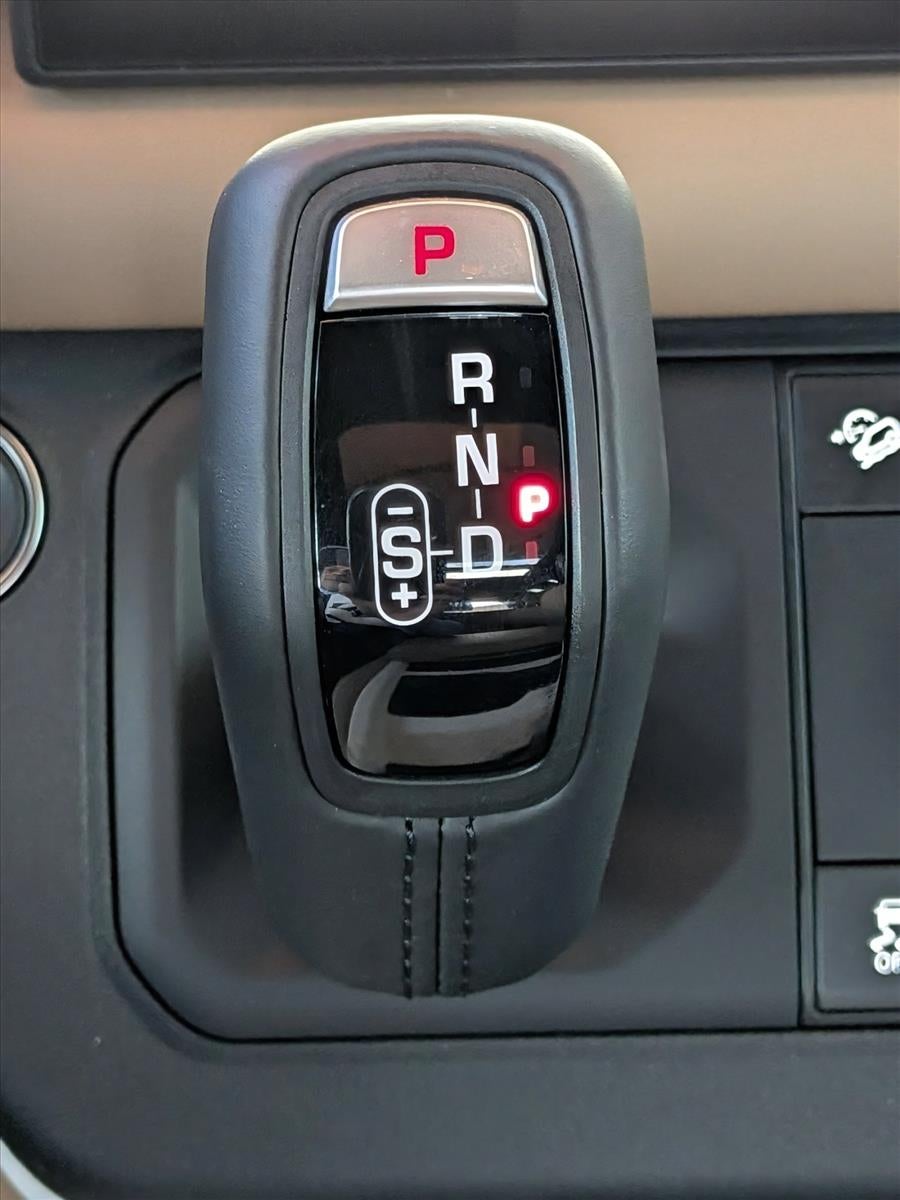 2025 Land Rover Defender 110 P300 S