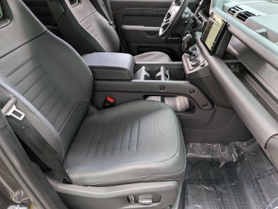 2025 Land Rover Defender 110 P635 OCTA