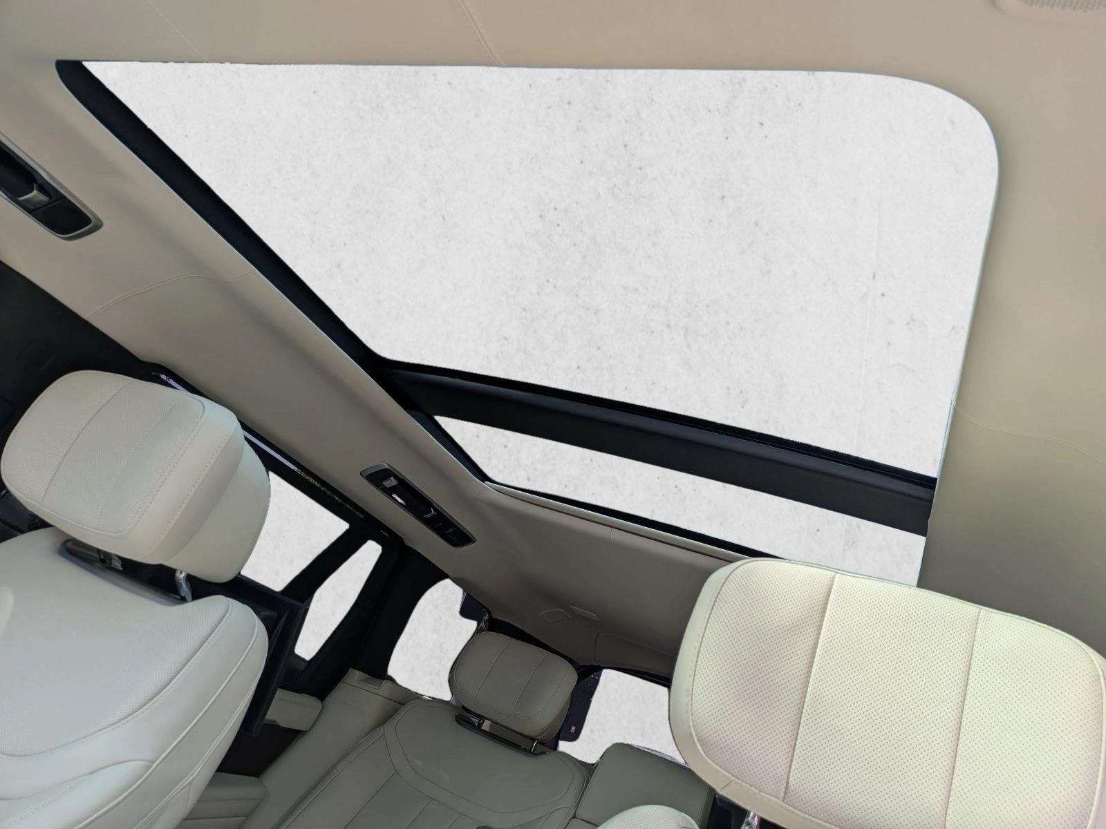 2025 Land Rover Range Rover P530 Autobiography LWB