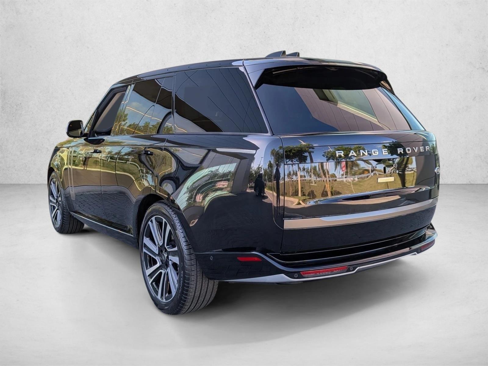 2023 Land Rover Range Rover P530 SE SWB