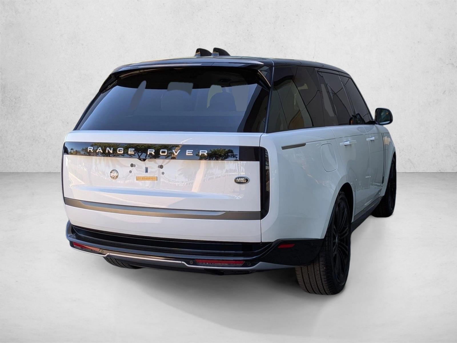 2023 Land Rover Range Rover P530 SE SWB