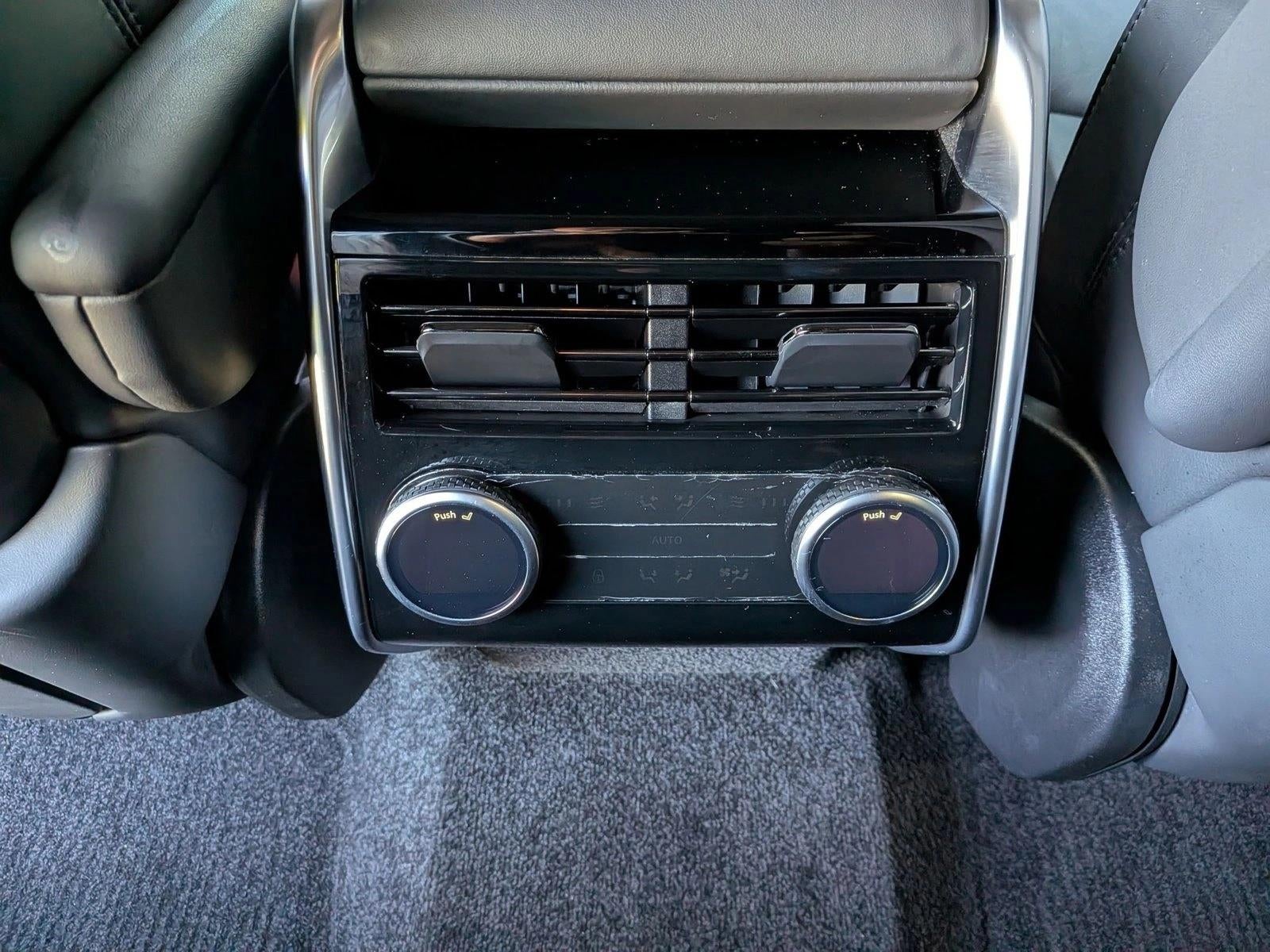 2023 Land Rover Range Rover P530 SE SWB