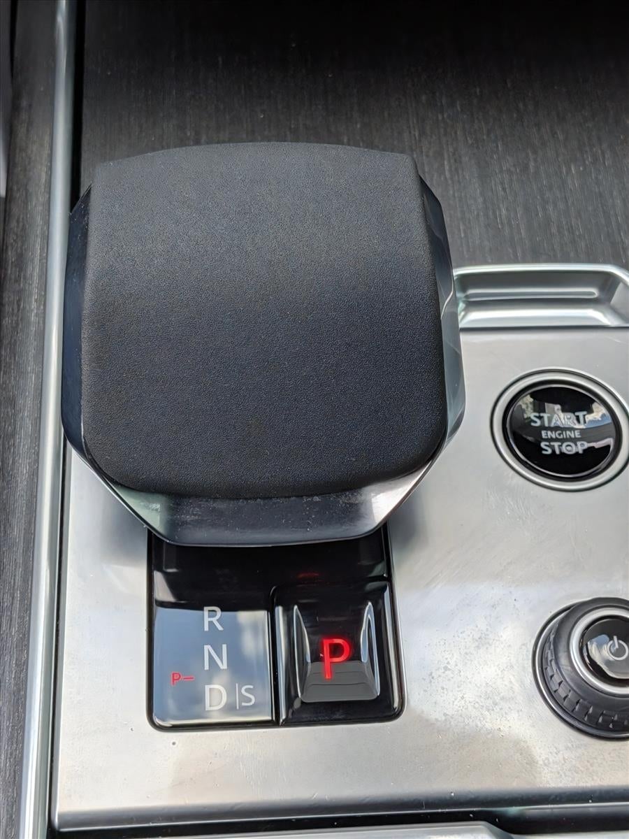 2023 Land Rover Range Rover P530 SE SWB