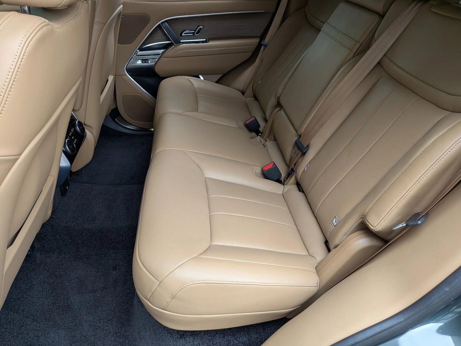 2024 Land Rover Range Rover P530 SE SWB