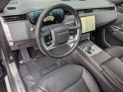 2025 Land Rover Range Rover P550e SE SWB