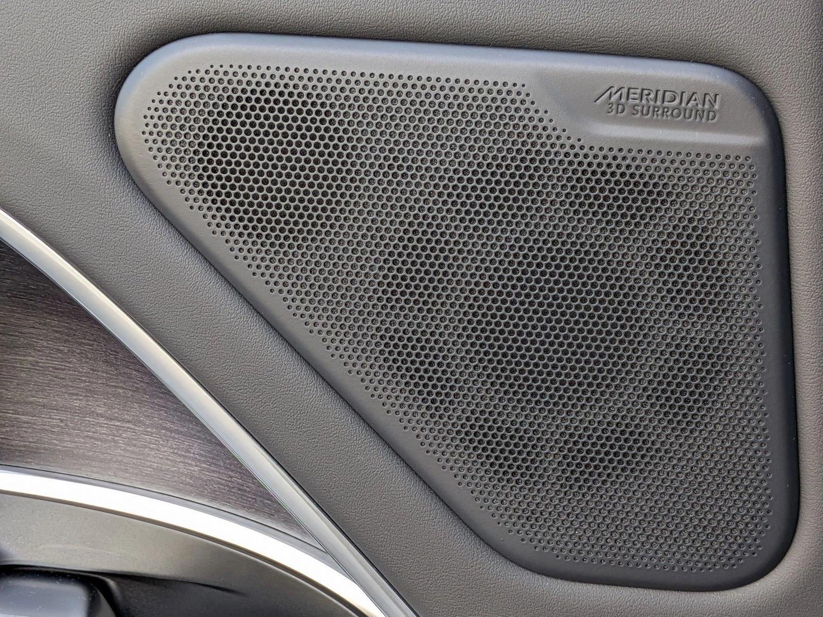 2025 Land Rover Range Rover P550e SE SWB