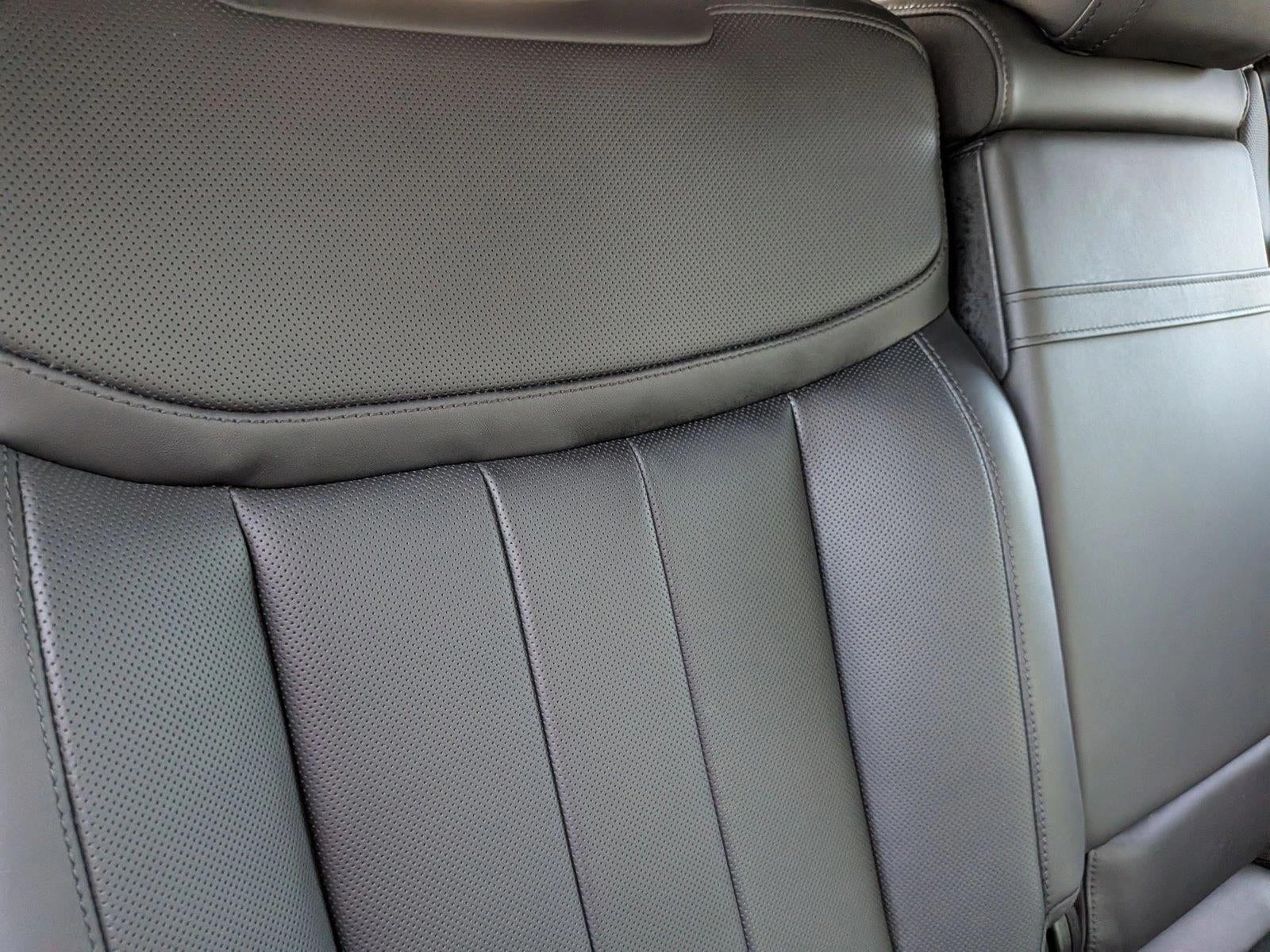 2025 Land Rover Range Rover P550e SE SWB