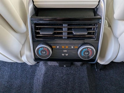 2025 Land Rover Range Rover P400 SE SWB