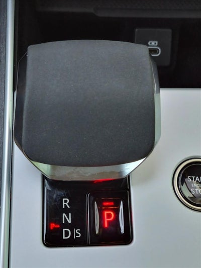 2024 Land Rover Range Rover P400 SE SWB