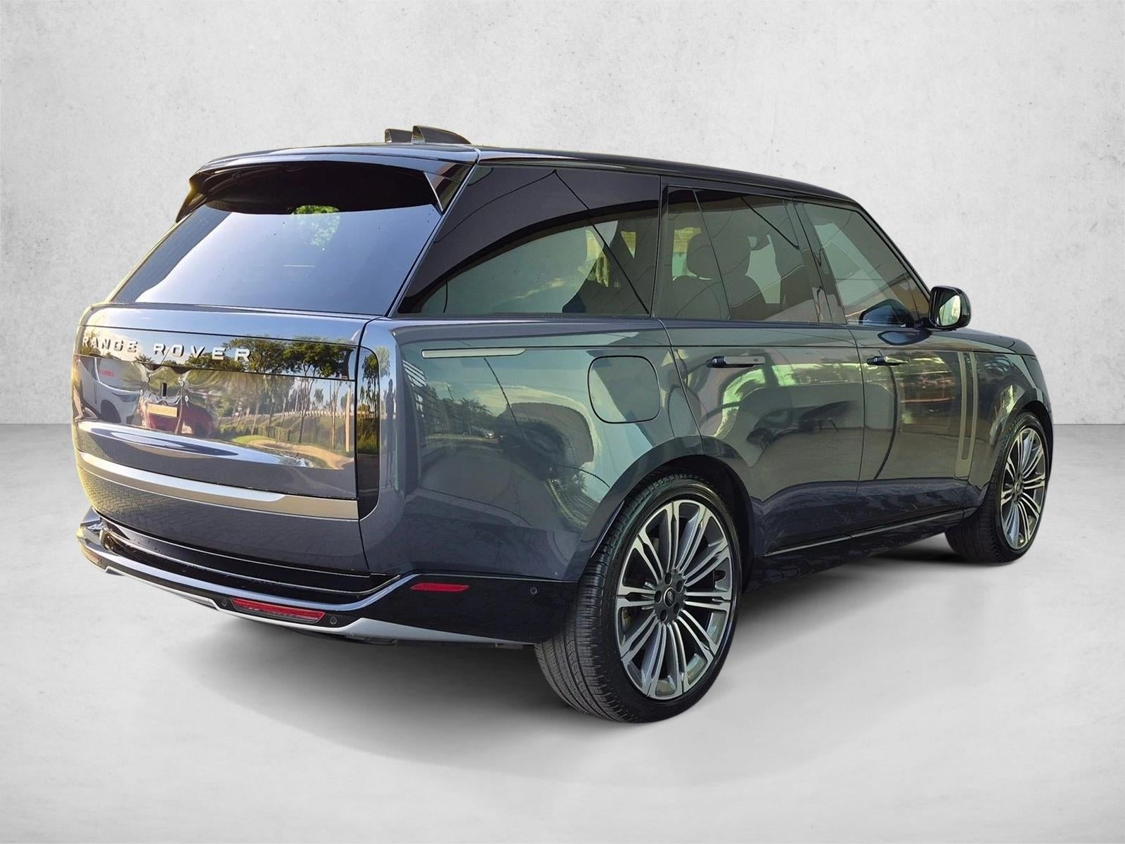 2024 Land Rover Range Rover P400 SE SWB