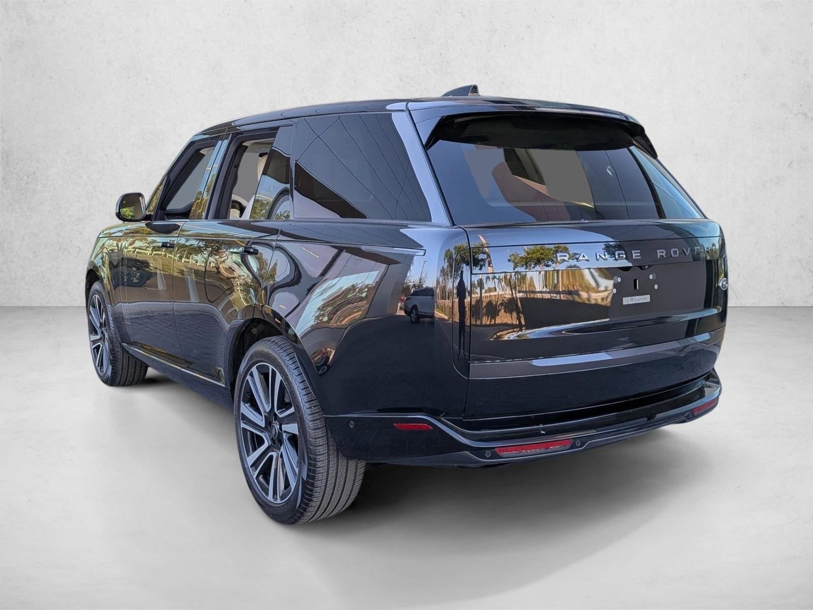 2023 Land Rover Range Rover P400 SE SWB