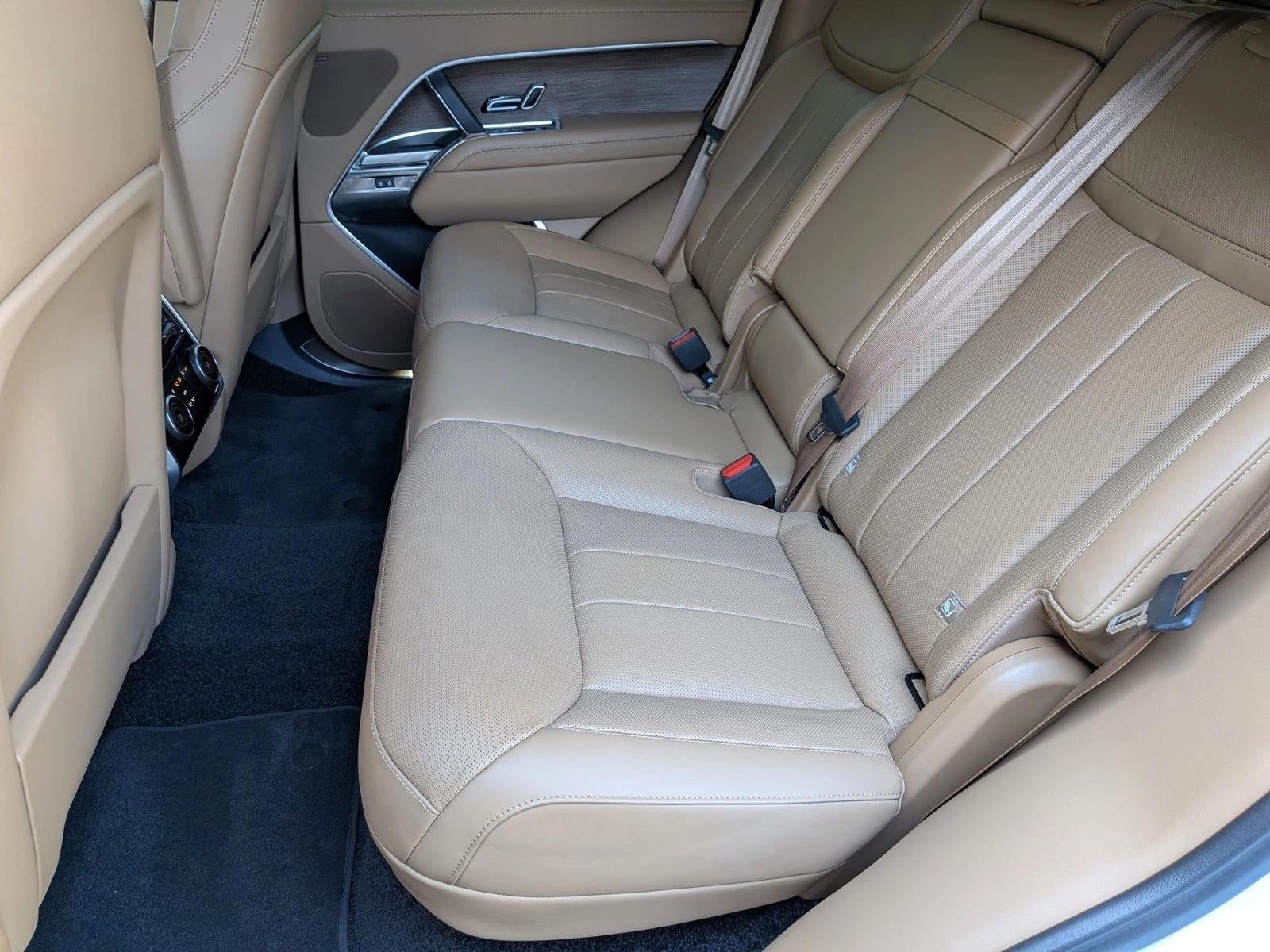 2024 Land Rover Range Rover P400 SE SWB