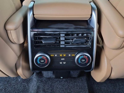 2026 Land Rover Range Rover P530 SE LWB 7 Seat
