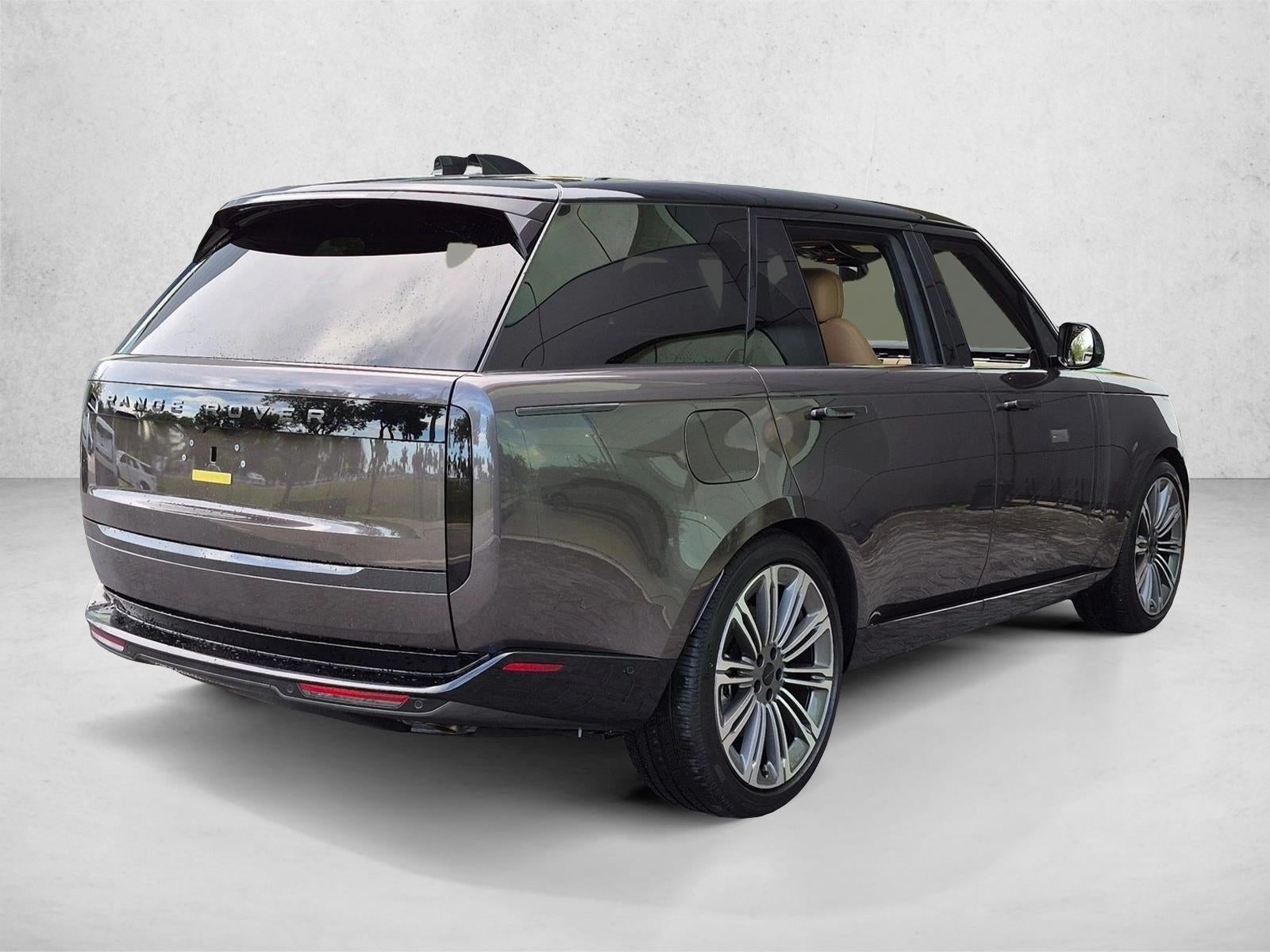 2026 Land Rover Range Rover P530 SE LWB 7 Seat